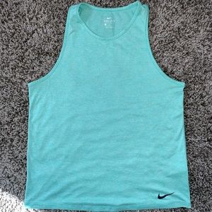 Women’s Nike sleeveless top